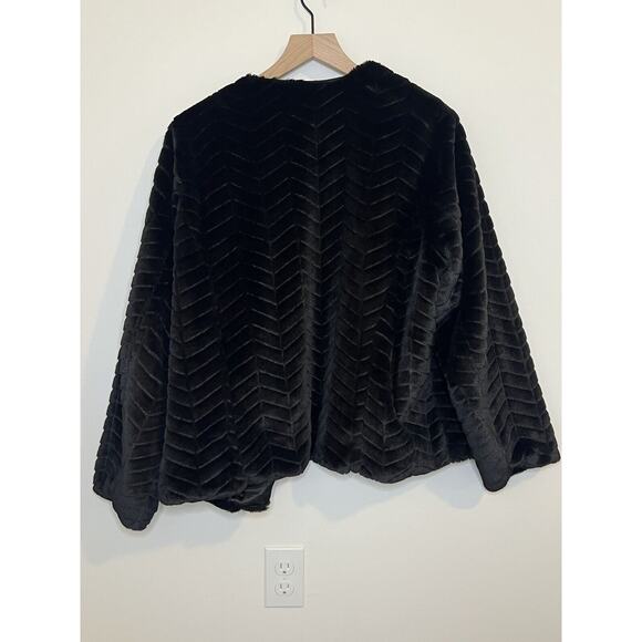 Jou Jou Black Faux Fur Jacket Size 1X Super Soft Mobwife Hook Closure - Picture 4 of 10